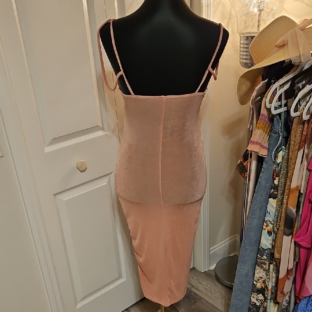 Chic Backless Peach Dress - Picture 2 of 2